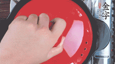 加香菇燉10分鐘后。