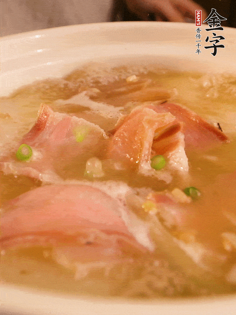 最后撒點(diǎn)蔥花。