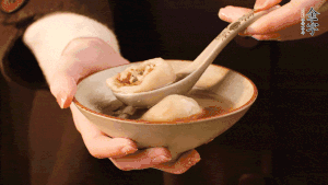 新的一年，我們還是要吃好喝好哦，祝大家元宵快樂(lè)！